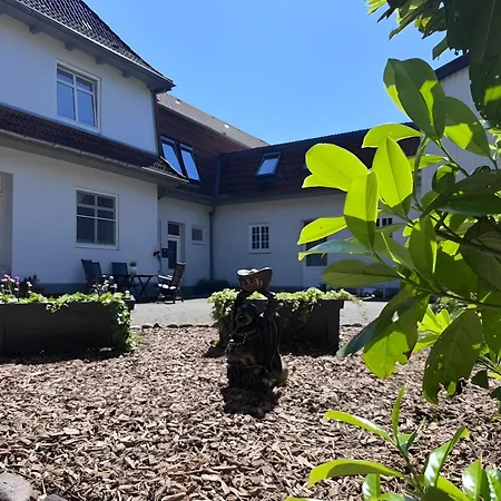 Haevn-erholung, Apartm Bergkristall * Reußenköge